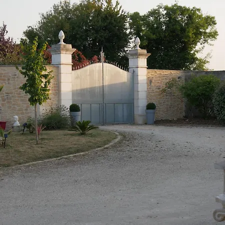 L'enclos De La Grande Flute Douzat